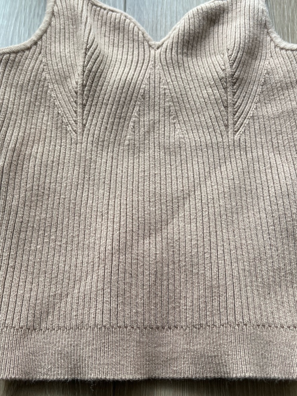 Abercrombie & Fitch Ribbed Knit Tank Top in Taupe Size Small - Picture 4 of 4